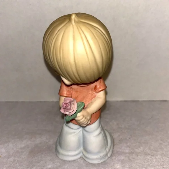 Precious Moments Be Mine Boy Figurine 830001 red shirt rose 2008 Love Valentines - Picture 5 of 6